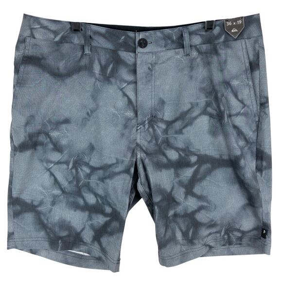 Quiksilver Amphibian Bermuda Shorts Men's 36x11 Gray Geometric Logo Poly Blend - Picture 1 of 12